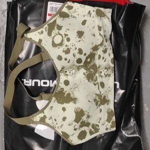 Under armor UA continuum mid print